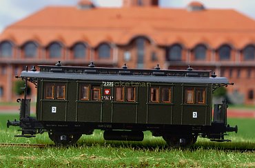 Model wagonu osobowego w ruchu lokalnym P.K.P. Skala 1:87. Epoka II #PKP #wagon #towarowy H0