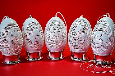 Ażurowe pisanki #ażurowe #pisanki #haftkrzyżykowy #wielkanoc #rzeźbionejajko #koronkowapisanka #filet