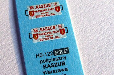 Kalkomania wodna z tablicami kierunkowymi na model pociągu w skali 1:87 H0. H0 #tablice #kierunkowe #PKP #rocketman