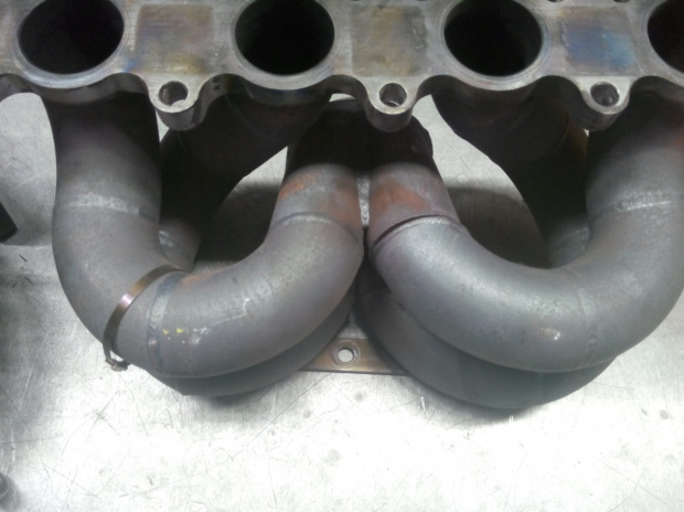 Extreme exhaust manifold turboworks audi 1.8t cracked